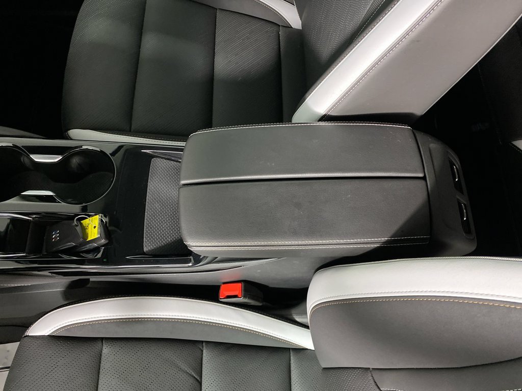 Certified 2025 Buick Envision Sport Touring AWD/4WD image 20