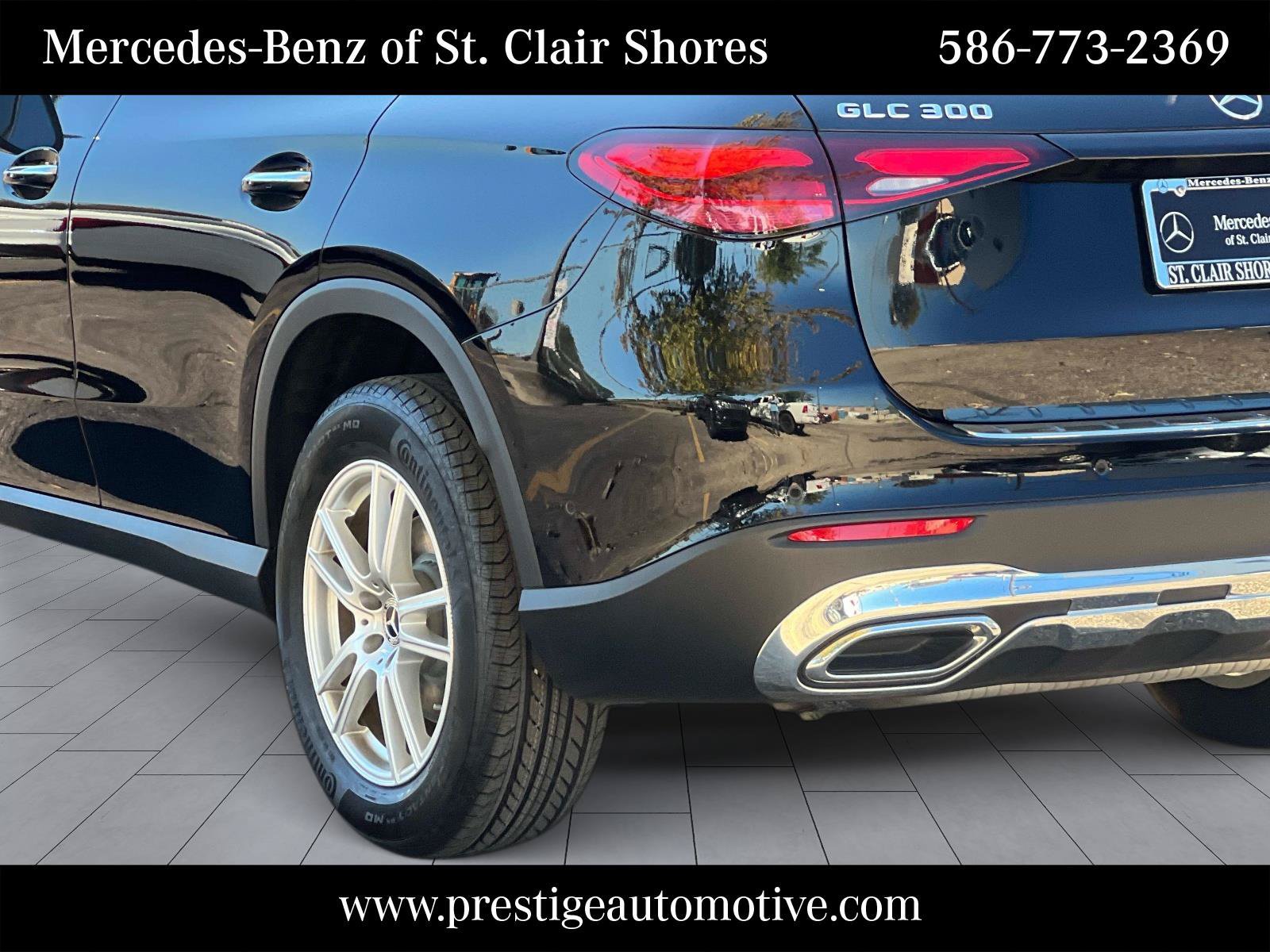 Used 2023 Mercedes-Benz GLC 300 4MATIC image 4