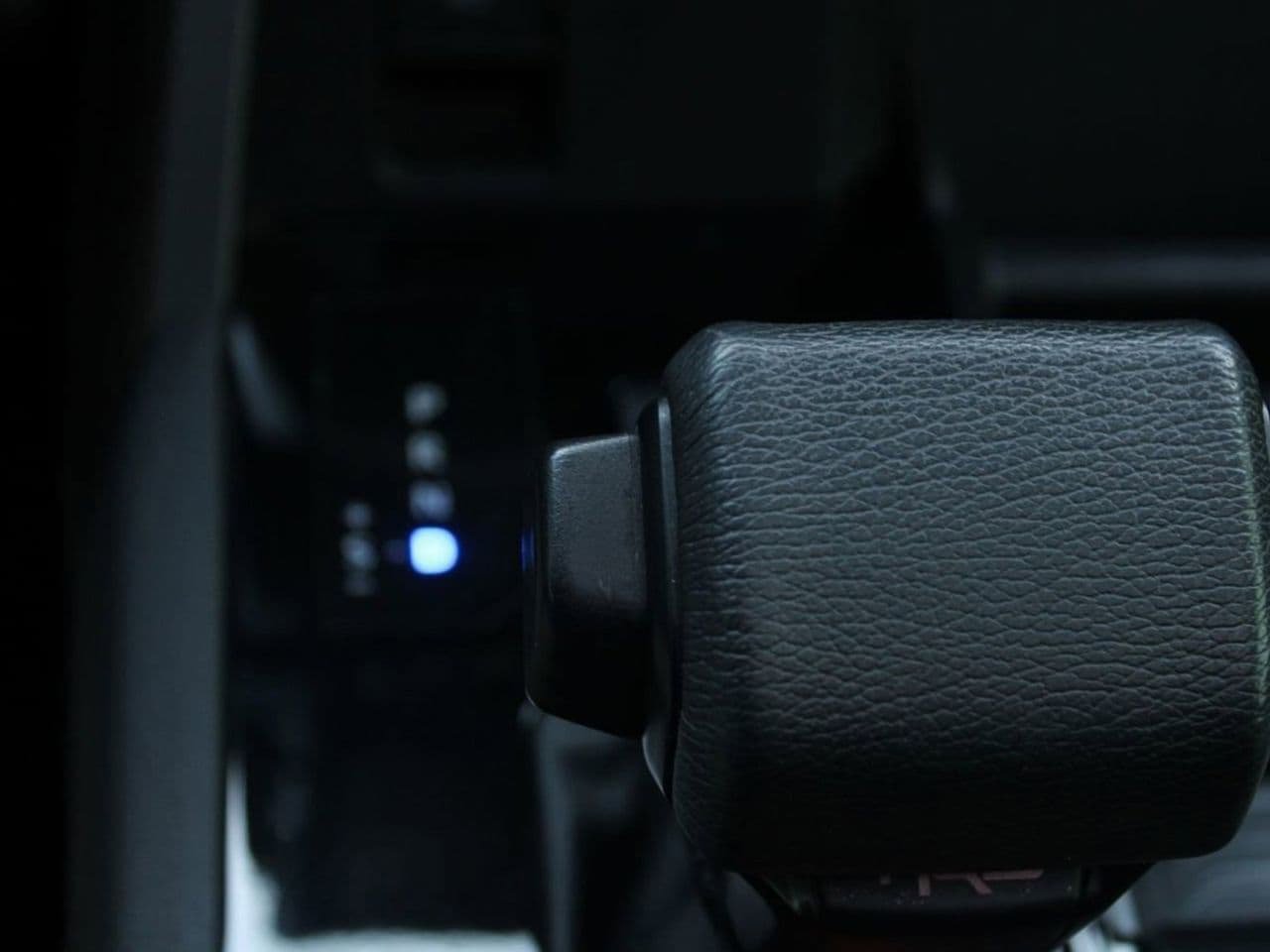 Used 2022 Toyota Tundra Limited w/ TRD Off-Road Package AWD/4WD image 26