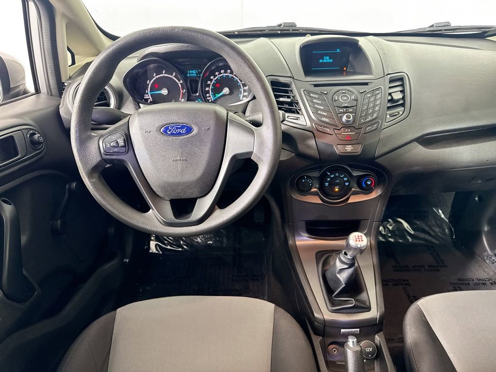 Used 2015 Ford Fiesta S image 21