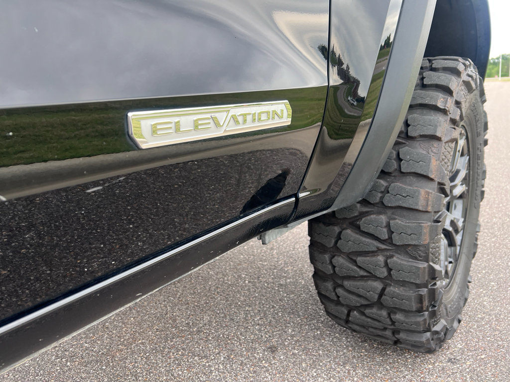 Used 2024 GMC Canyon Elevation w/ Convenience Package image 14