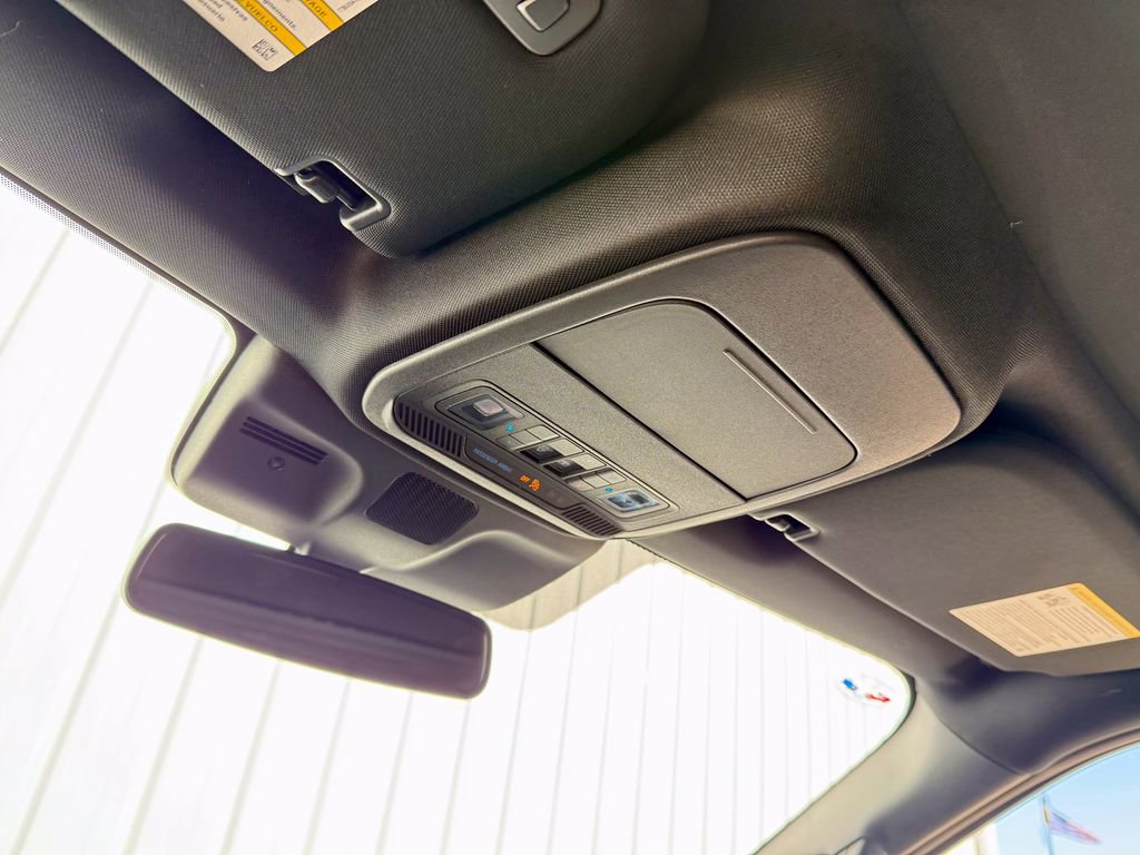 New 2025 Ford Expedition Platinum w/ Stealth Performance Package image 39