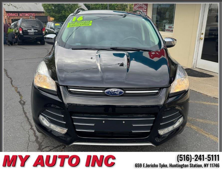 Used 2016 Ford Escape SE w/ SE Chrome Package AWD/4WD image 2