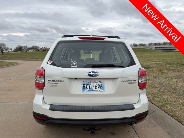 Used 2016 Subaru Forester 2.5i w/ Alloy Wheel Package image 4