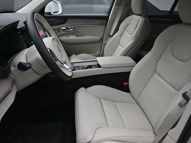 Used 2026 Volvo XC90 T8 Ultra w/ Protection Package Premier image 18