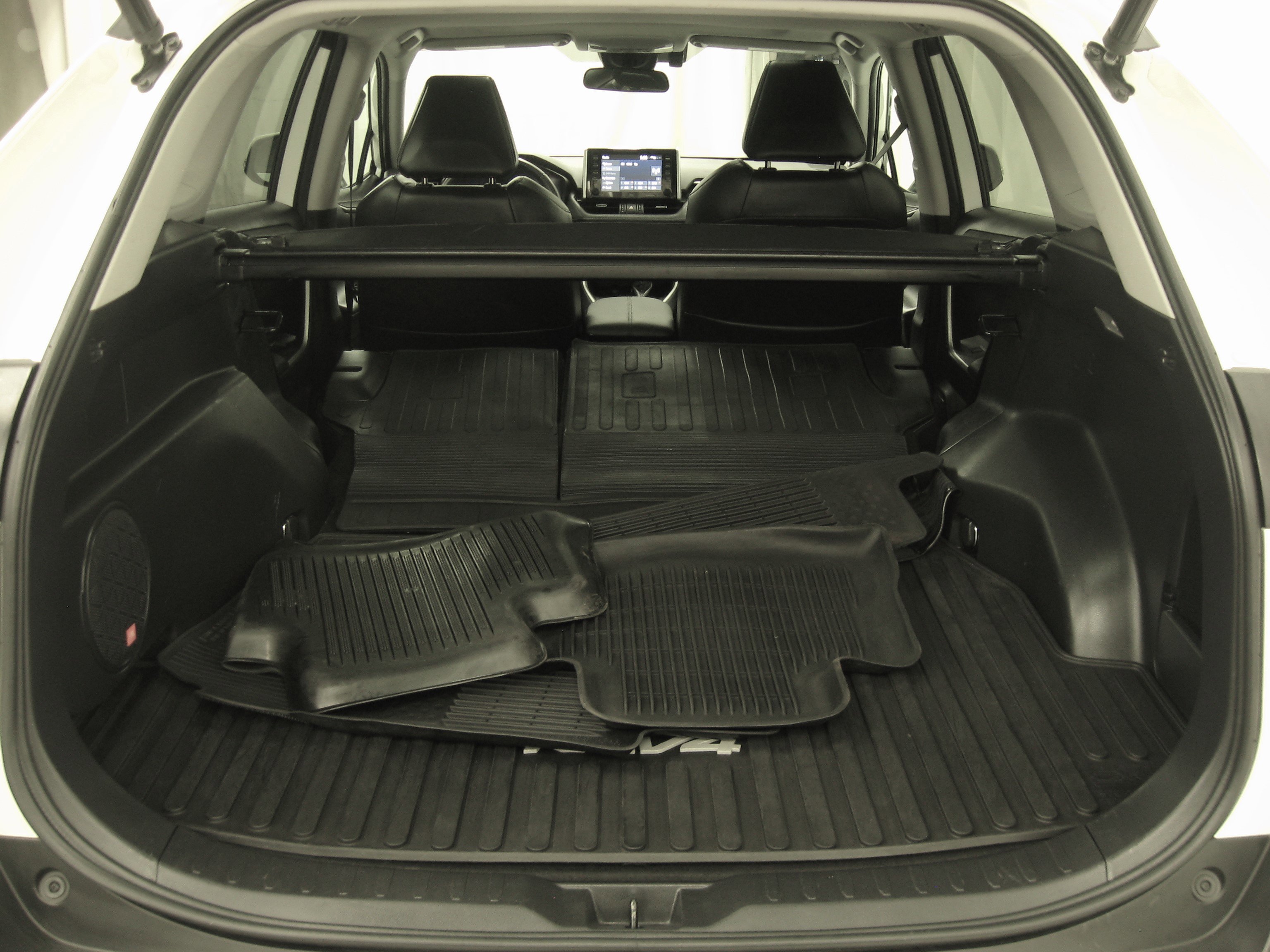 Certified 2021 Toyota RAV4 XLE Premium image 22