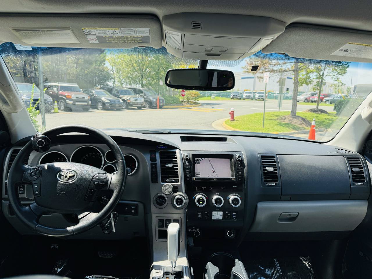 Used 2012 Toyota Sequoia Limited AWD/4WD image 12