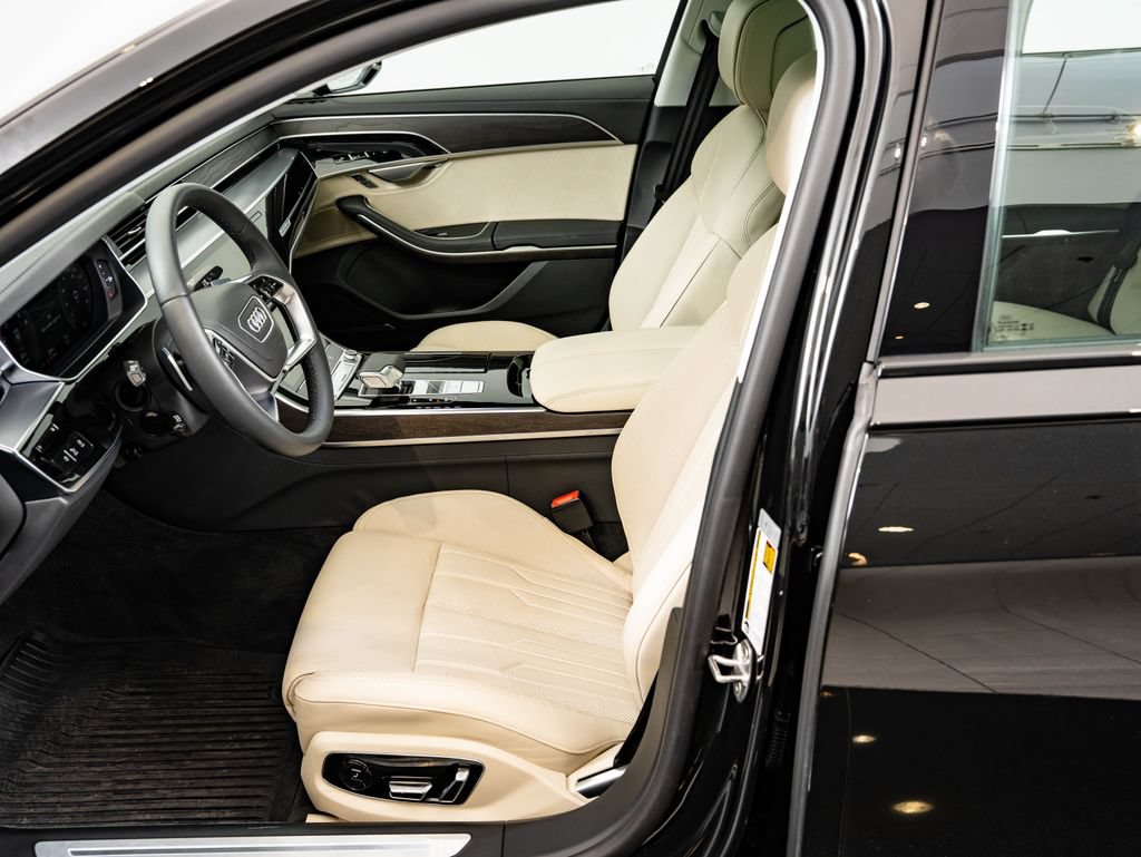 Certified 2025 Audi A8 L 3.0T w/ Executive Package AWD/4WD image 23