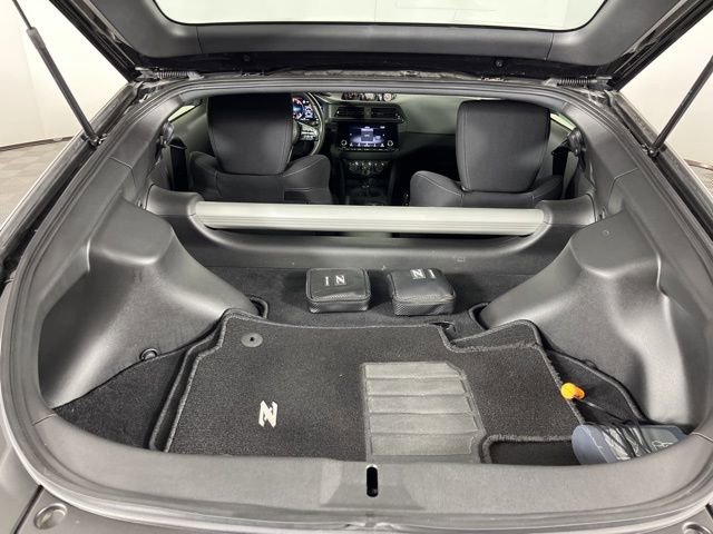 Used 2025 Nissan Z Sport w/ Floor Mat Package image 40