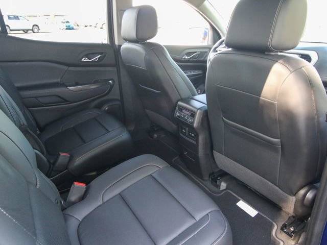 Used 2023 GMC Acadia SLT image 24