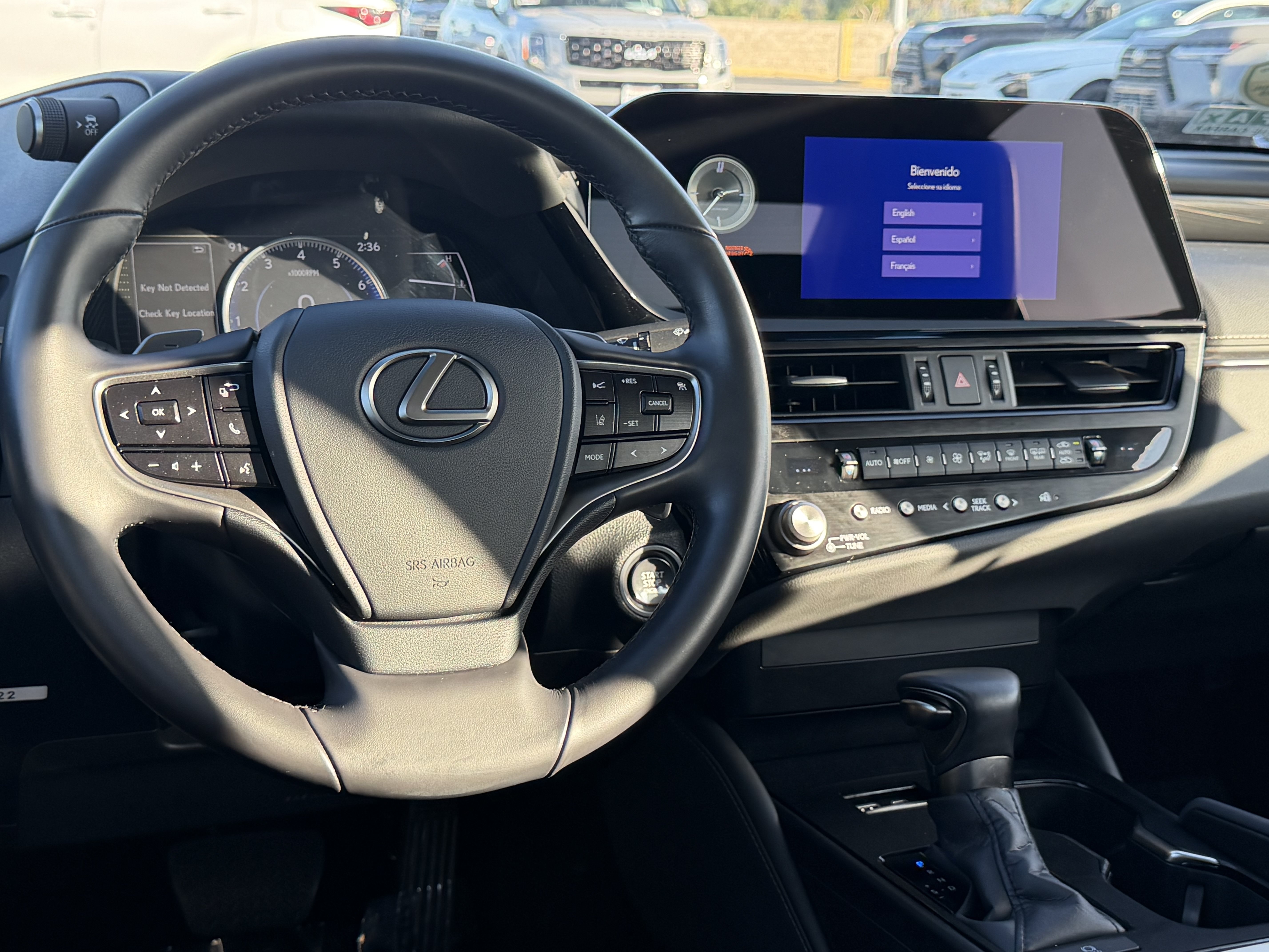 Certified 2024 Lexus ES 350 w/ Accessory Package (Z1) FWD image 33