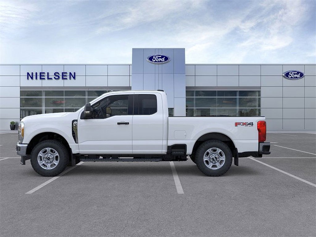 New 2026 Ford F350 XLT image 3