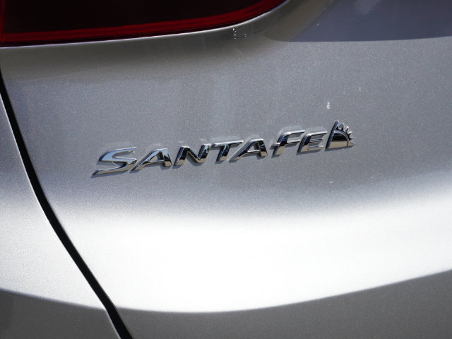 Used 2023 Hyundai Santa Fe SEL w/ Premium Package AWD/4WD image 18