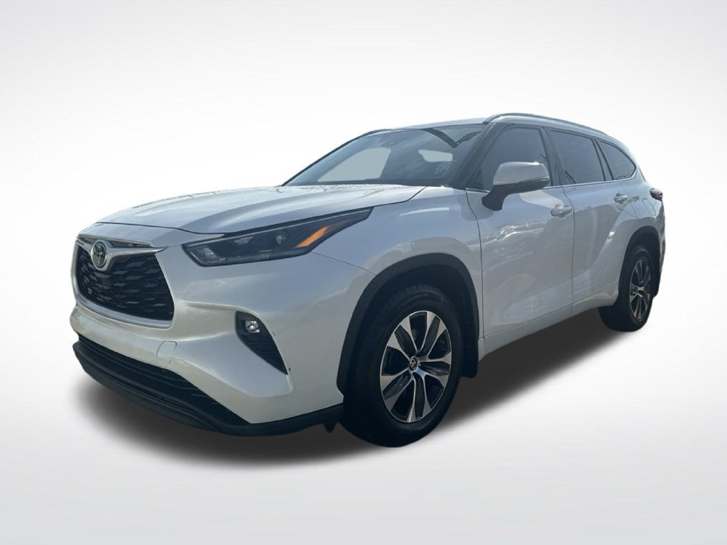 Used 2021 Toyota Highlander XLE FWD image 5