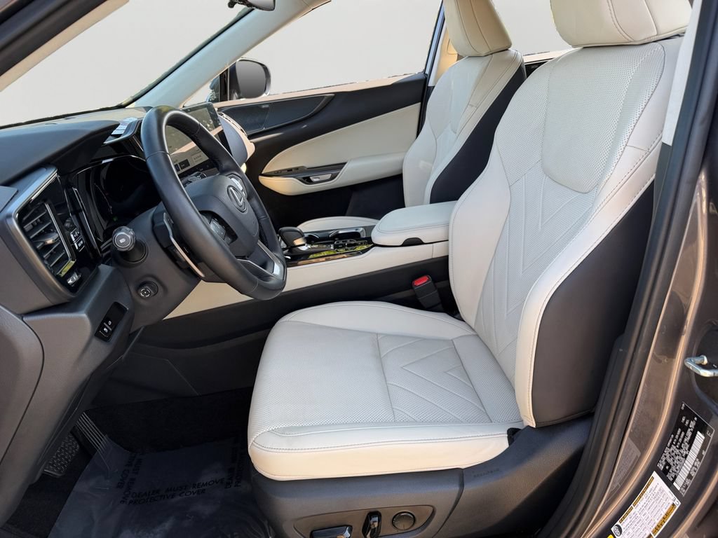 Certified 2025 Lexus NX 450h+ AWD w/ Accessory Package (2T) image 15