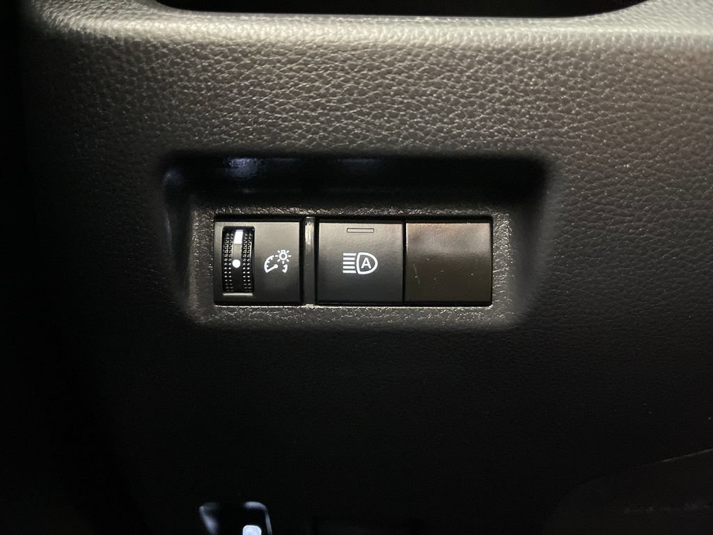 Certified 2024 Toyota RAV4 XLE AWD/4WD image 28