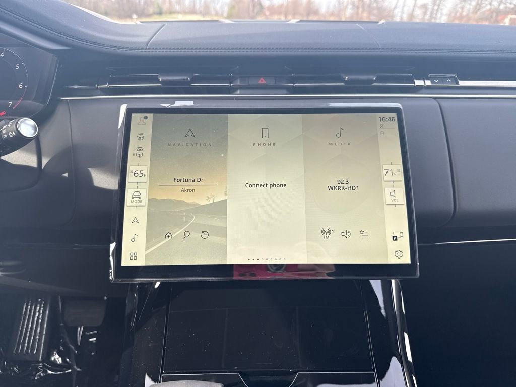 New 2026 Land Rover Range Rover Sport SE image 23