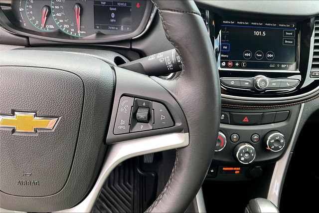 Used 2019 Chevrolet Trax LT w/ LT Convenience Package AWD/4WD image 17