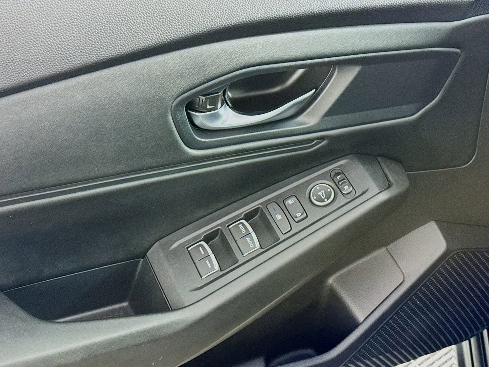 Used 2023 Honda Accord EX image 13