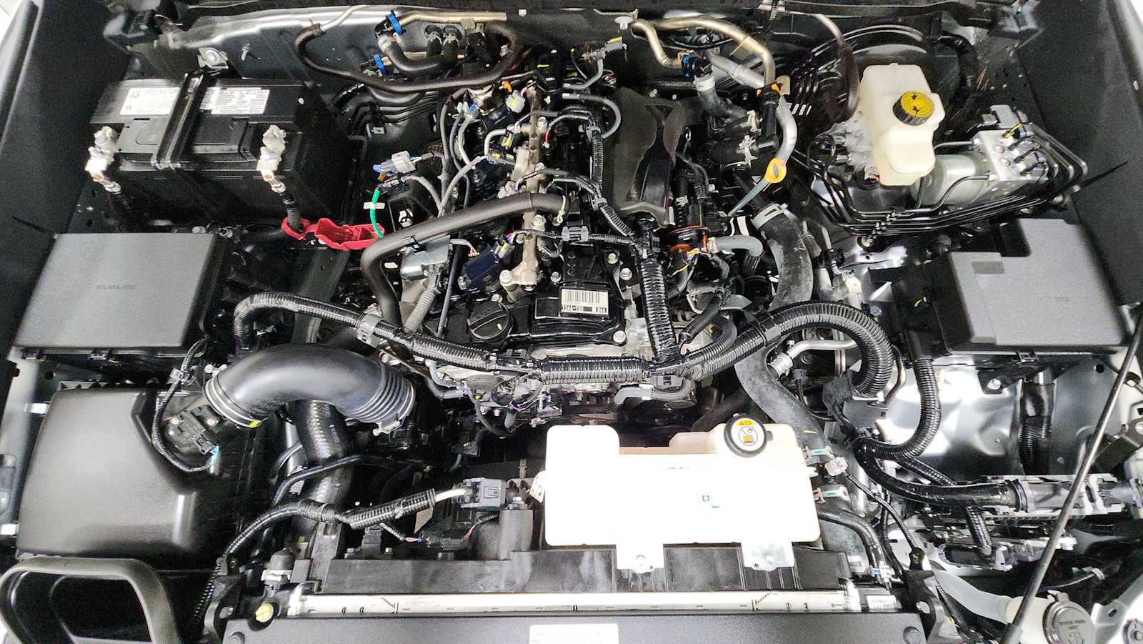 Certified 2024 Toyota Tacoma SR w/ SR Upgrade Package AWD/4WD image 30