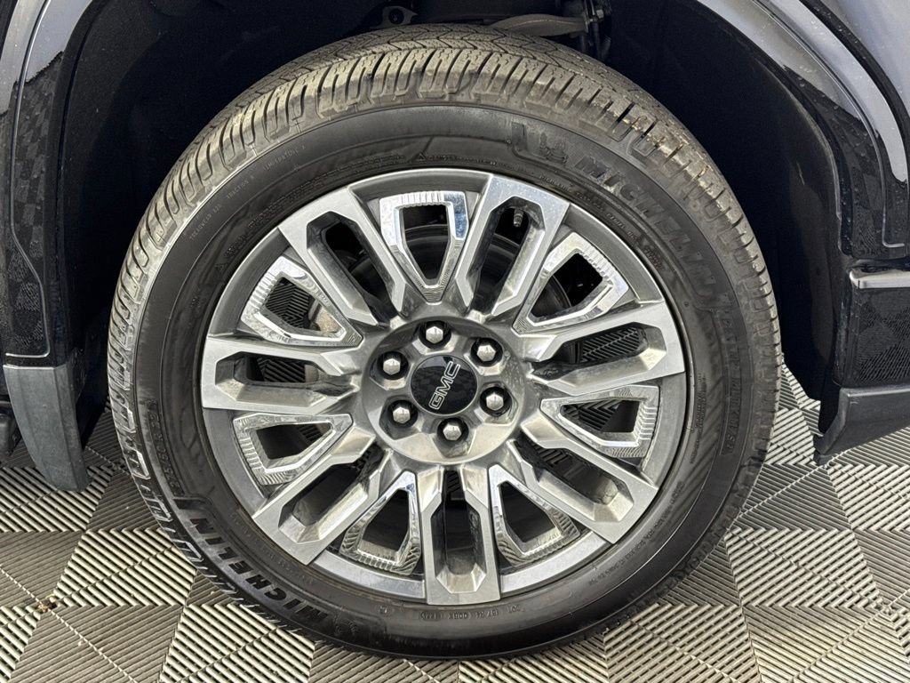 Certified 2024 GMC Sierra 1500 Denali Ultimate AWD/4WD image 12