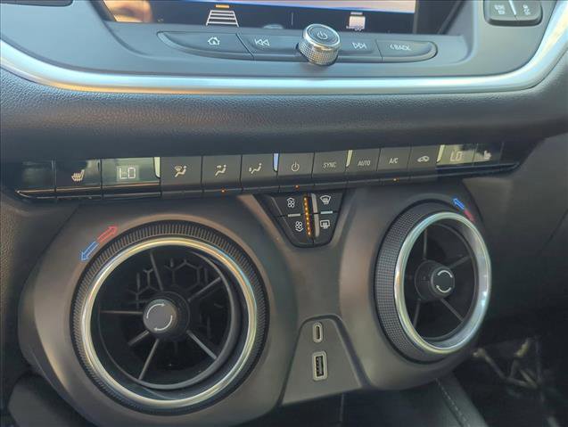 Used 2020 Chevrolet Blazer LT AWD/4WD image 20