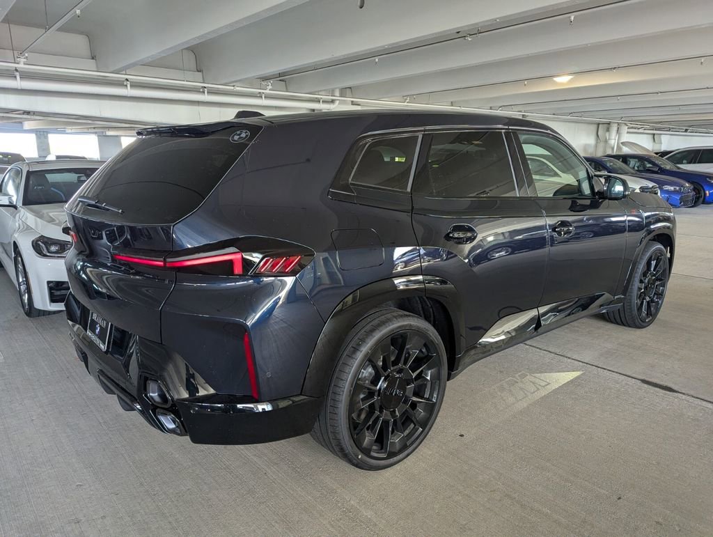 New 2026 BMW XM Label Red video 4