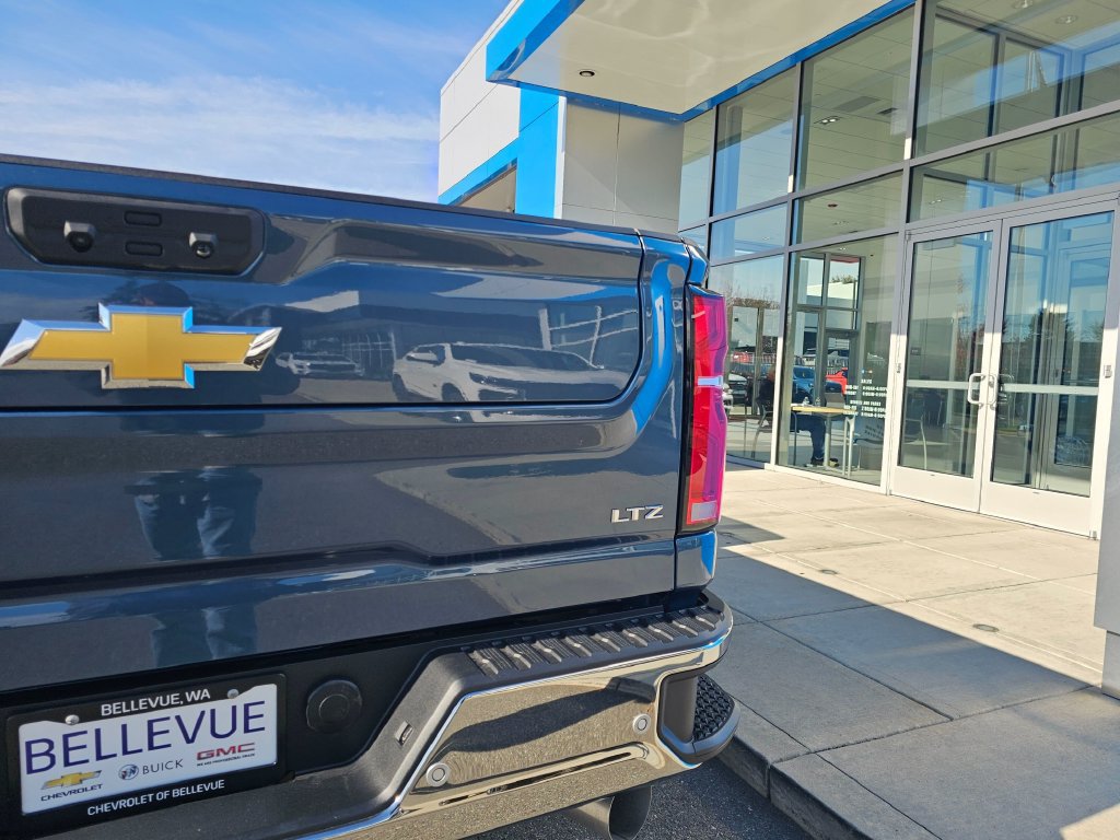 New 2026 Chevrolet Silverado 3500 LTZ w/ LTZ Plus Package AWD/4WD image 17