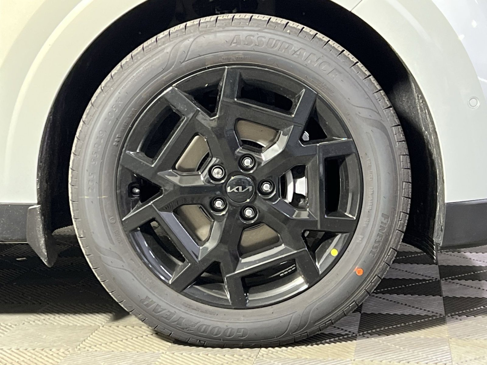 New 2026 Kia Carnival SX w/ SX Dark Edition Package image 10