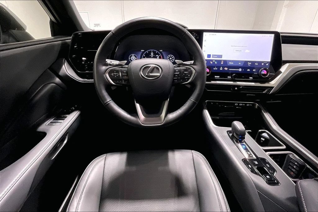 Used 2025 Lexus TX 350 FWD w/ Technology Package image 6