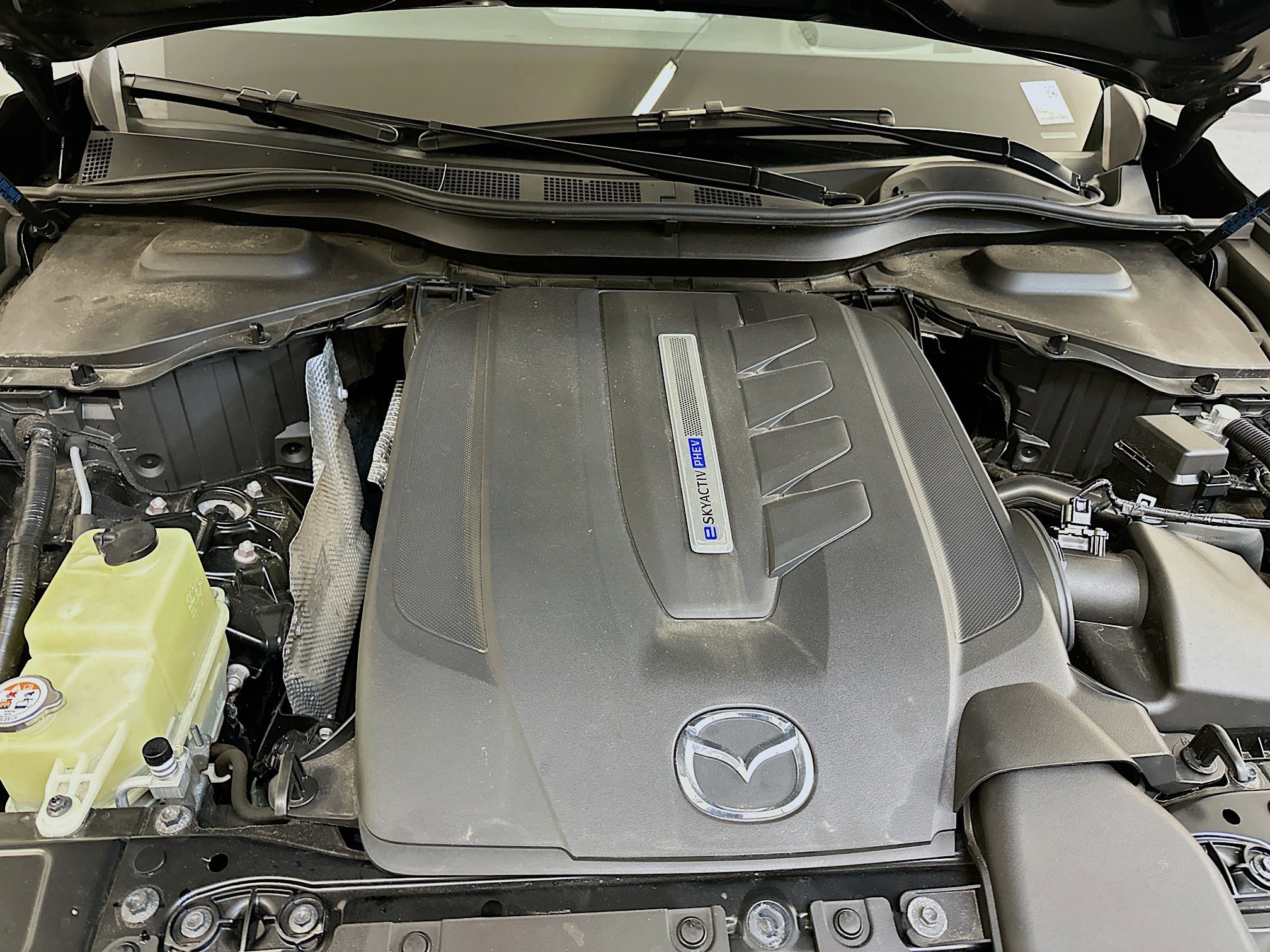 Used 2024 MAZDA CX-90 Plug-In Hybrid w/ Premium Pkg image 37