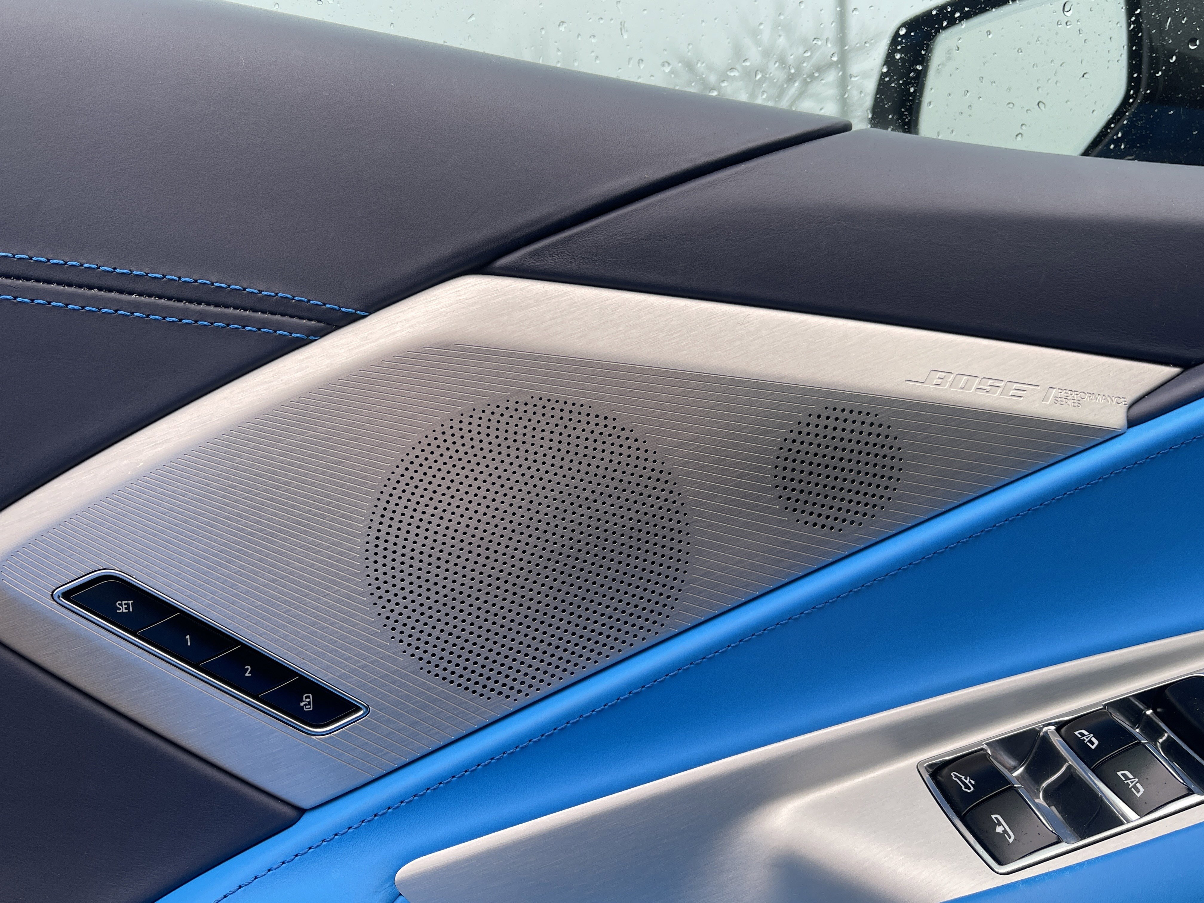 Used 2022 Chevrolet Corvette Stingray Premium Conv w/ Z51 Performance Package image 26