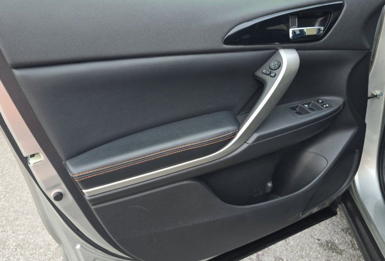 Used 2020 Mitsubishi Eclipse Cross SEL image 9