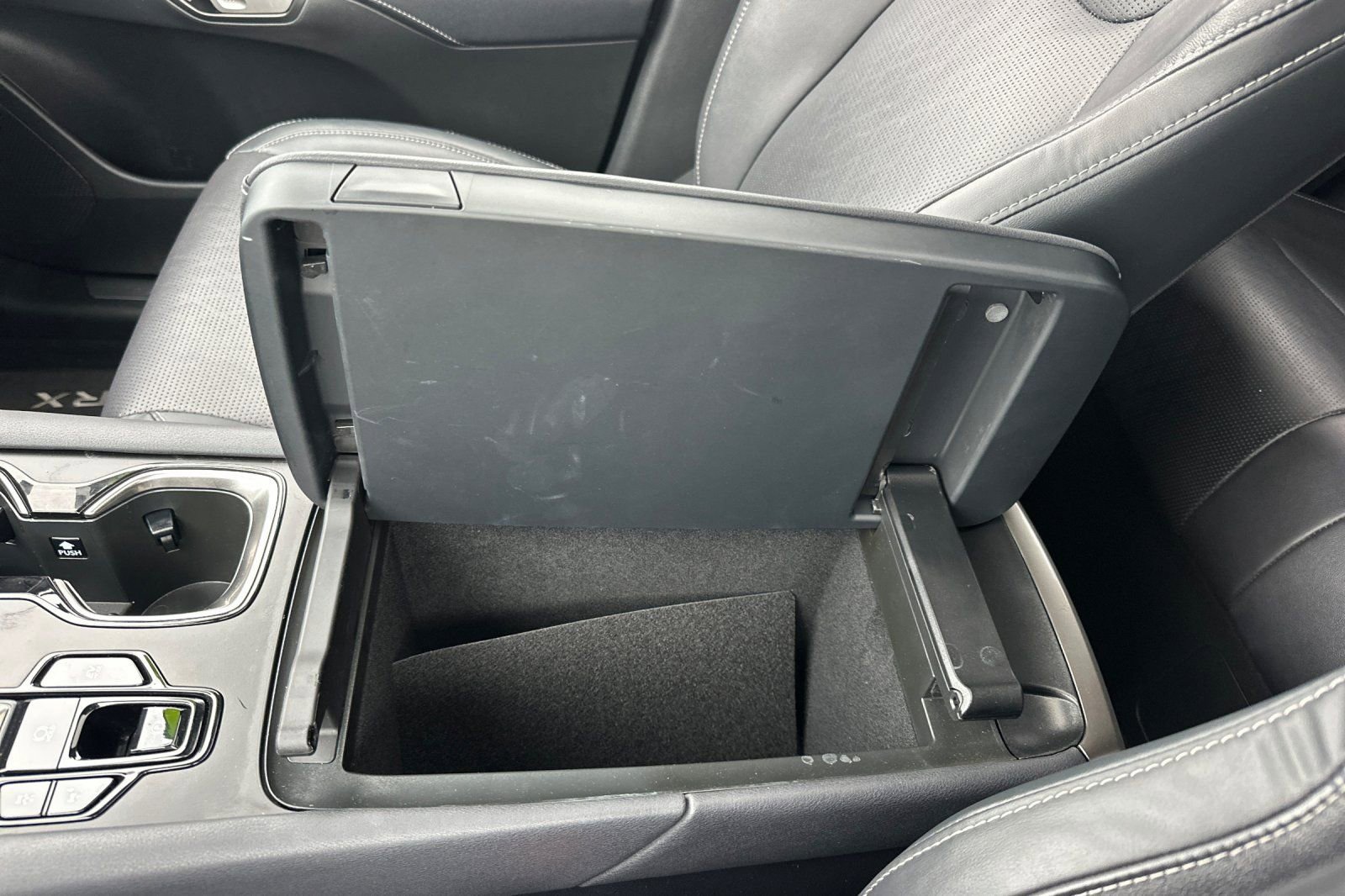 Used 2023 Lexus RX 350 w/ Cold Area Package image 32