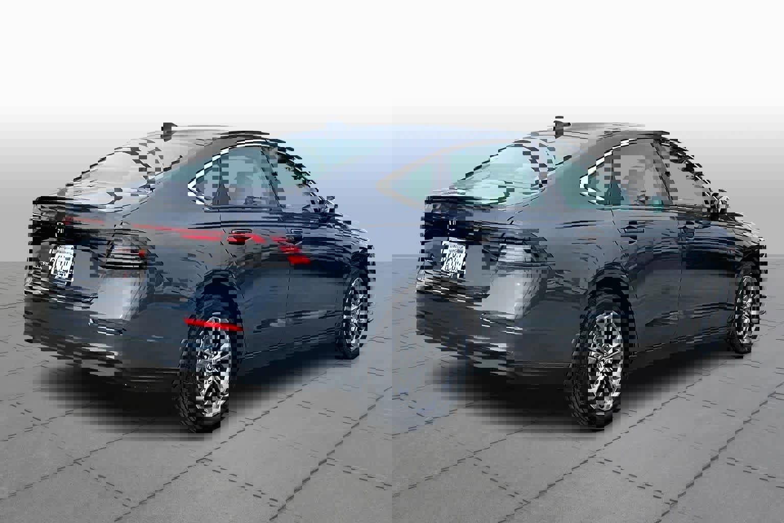 Used 2023 Honda Accord EX image 23