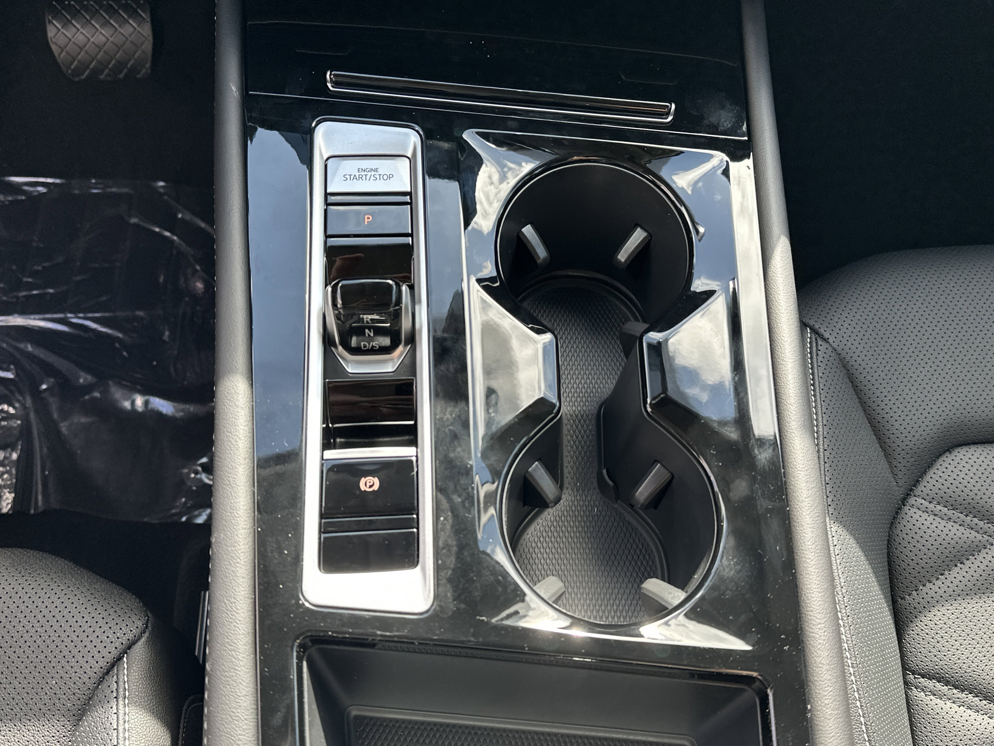 New 2026 Volkswagen Atlas SE image 18