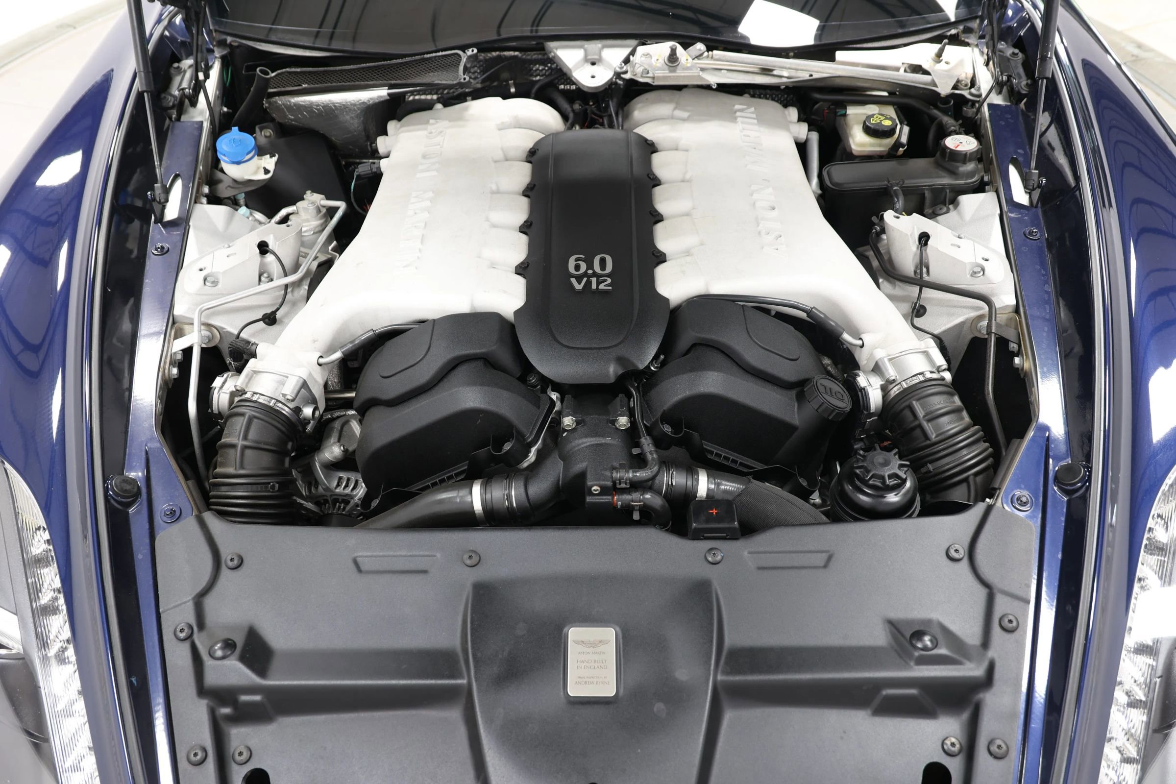 Used 2016 Aston Martin Vanquish Volante image 78