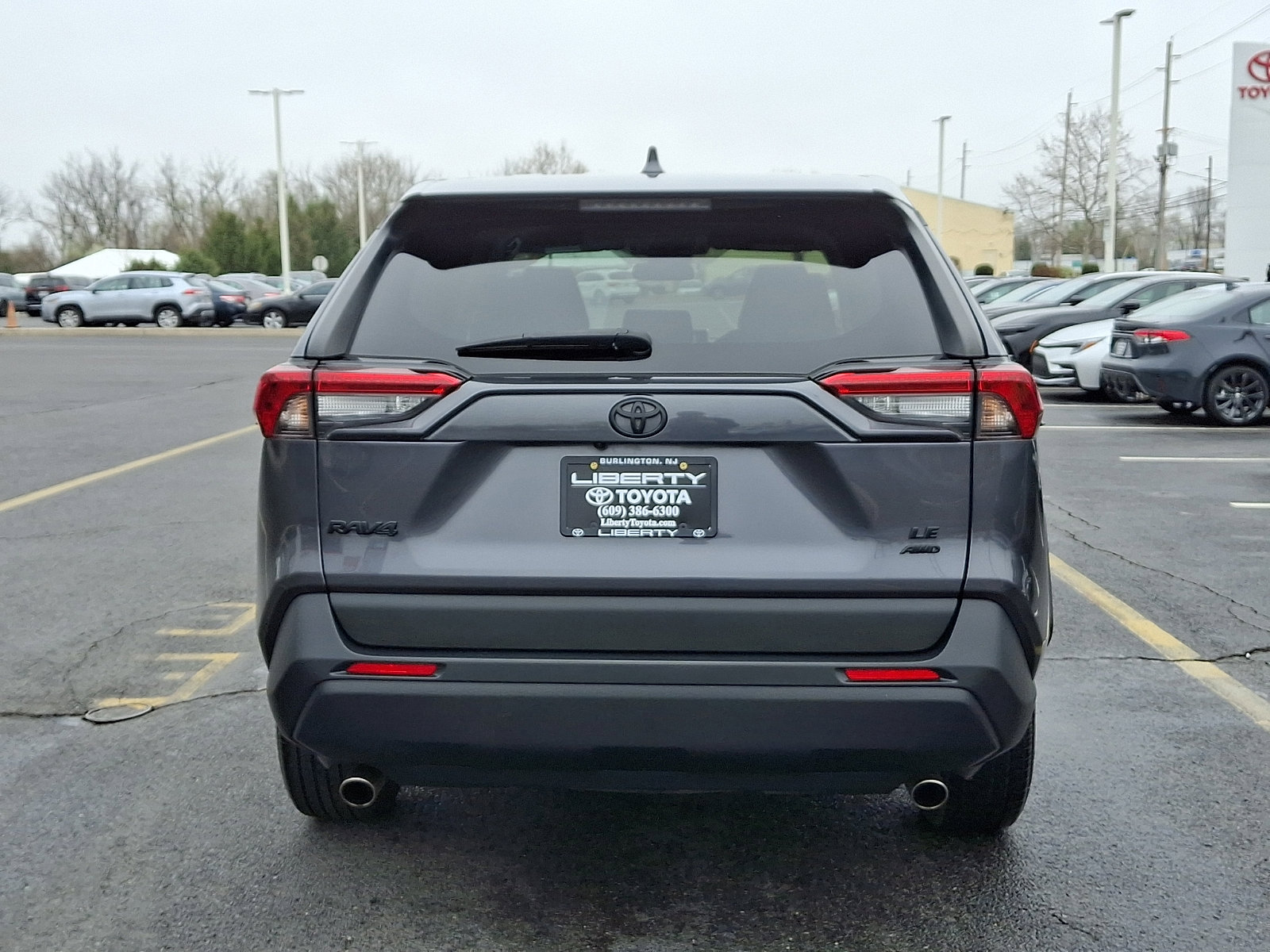 Used 2023 Toyota RAV4 LE image 5