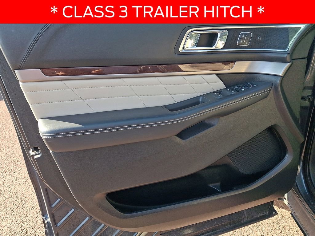 Used 2017 Ford Explorer Platinum image 14