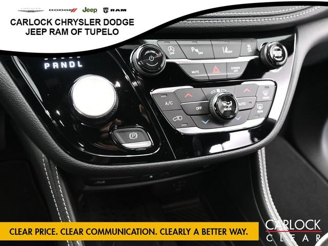 New 2026 Chrysler Pacifica Limited FWD image 24