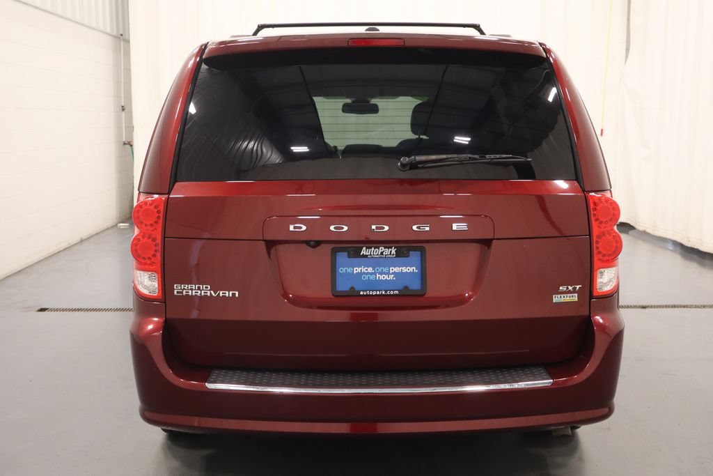 Certified 2019 Dodge Grand Caravan SXT FWD image 8
