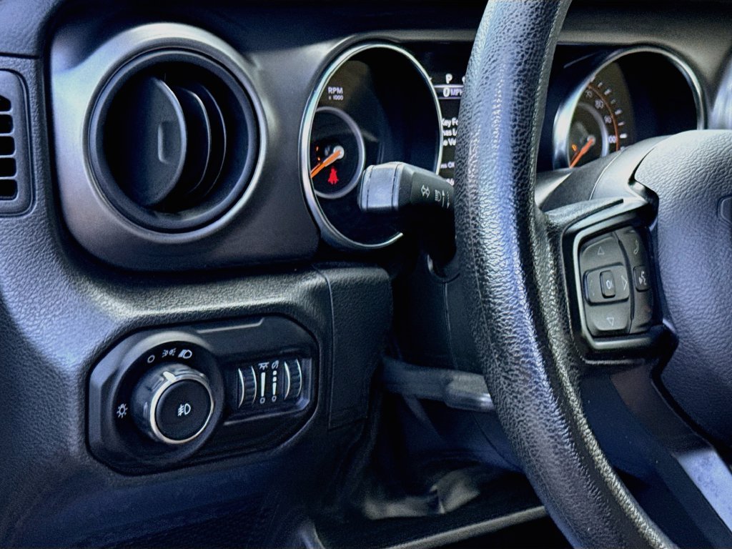 Certified 2022 Jeep Wrangler Sport AWD/4WD image 11