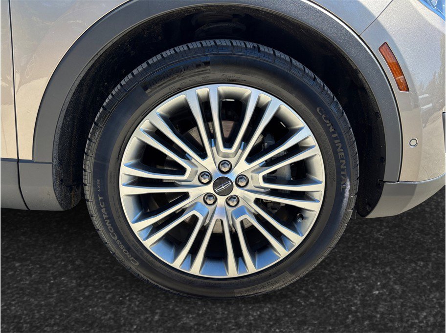 Used 2018 Lincoln MKX Reserve w/ Driver Assistance Package image 13