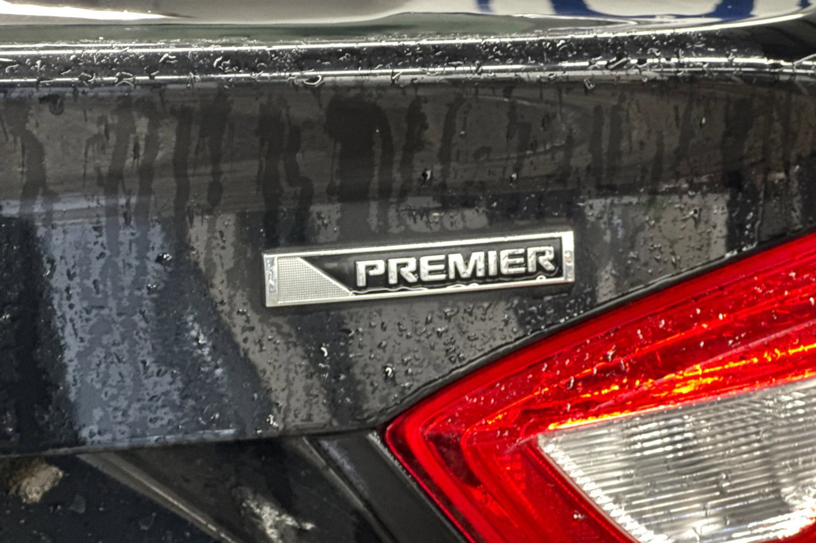 Used 2017 Chevrolet Cruze Premier image 24