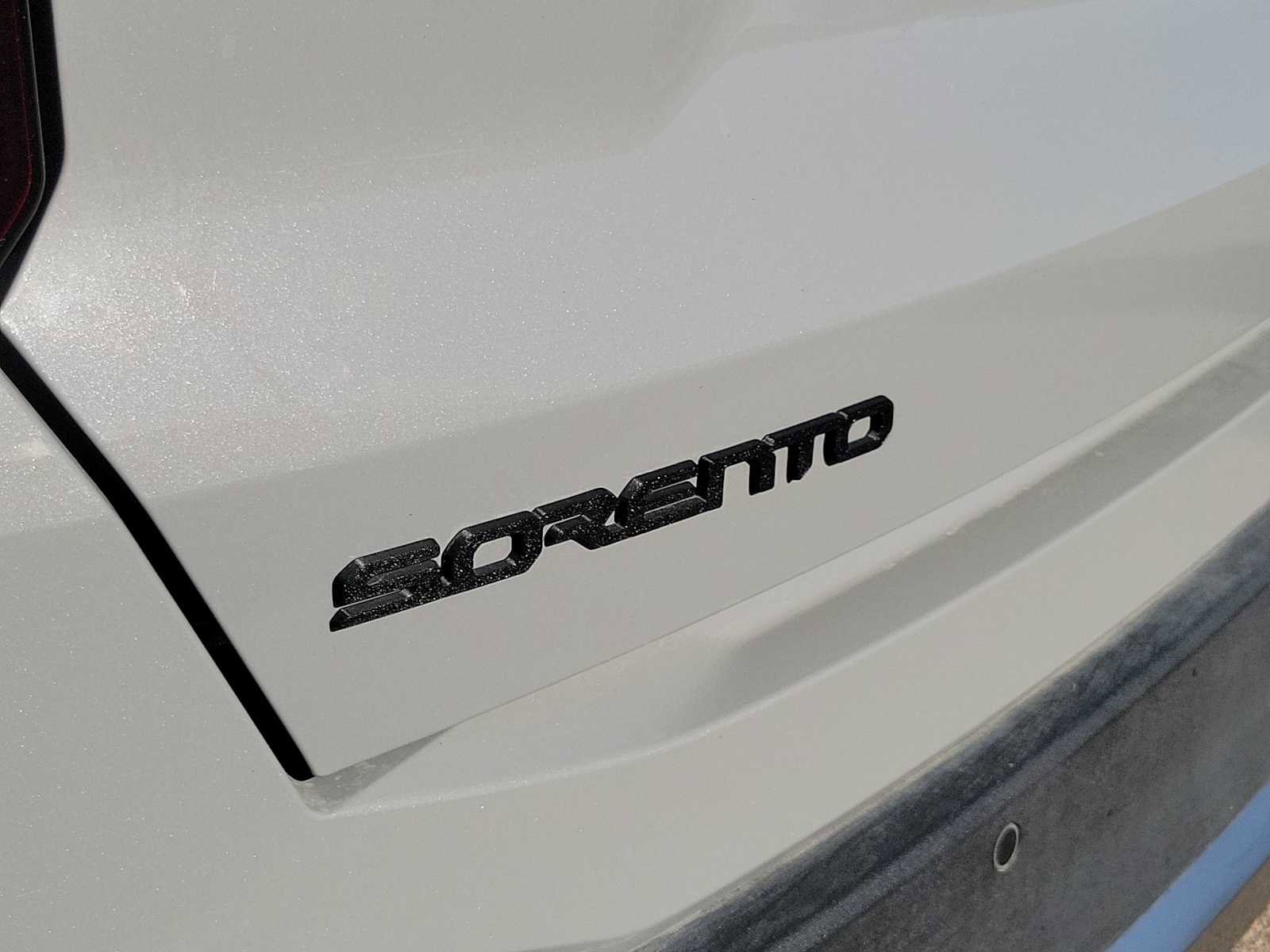 Used 2025 Kia Sorento EX image 11