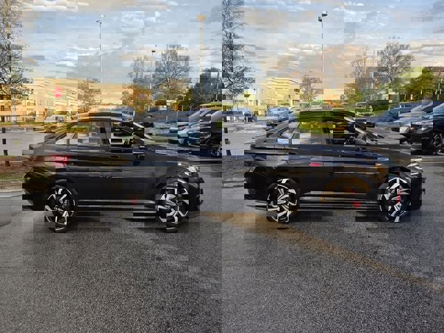 Used 2024 Volkswagen Jetta GLI Autobahn image 8