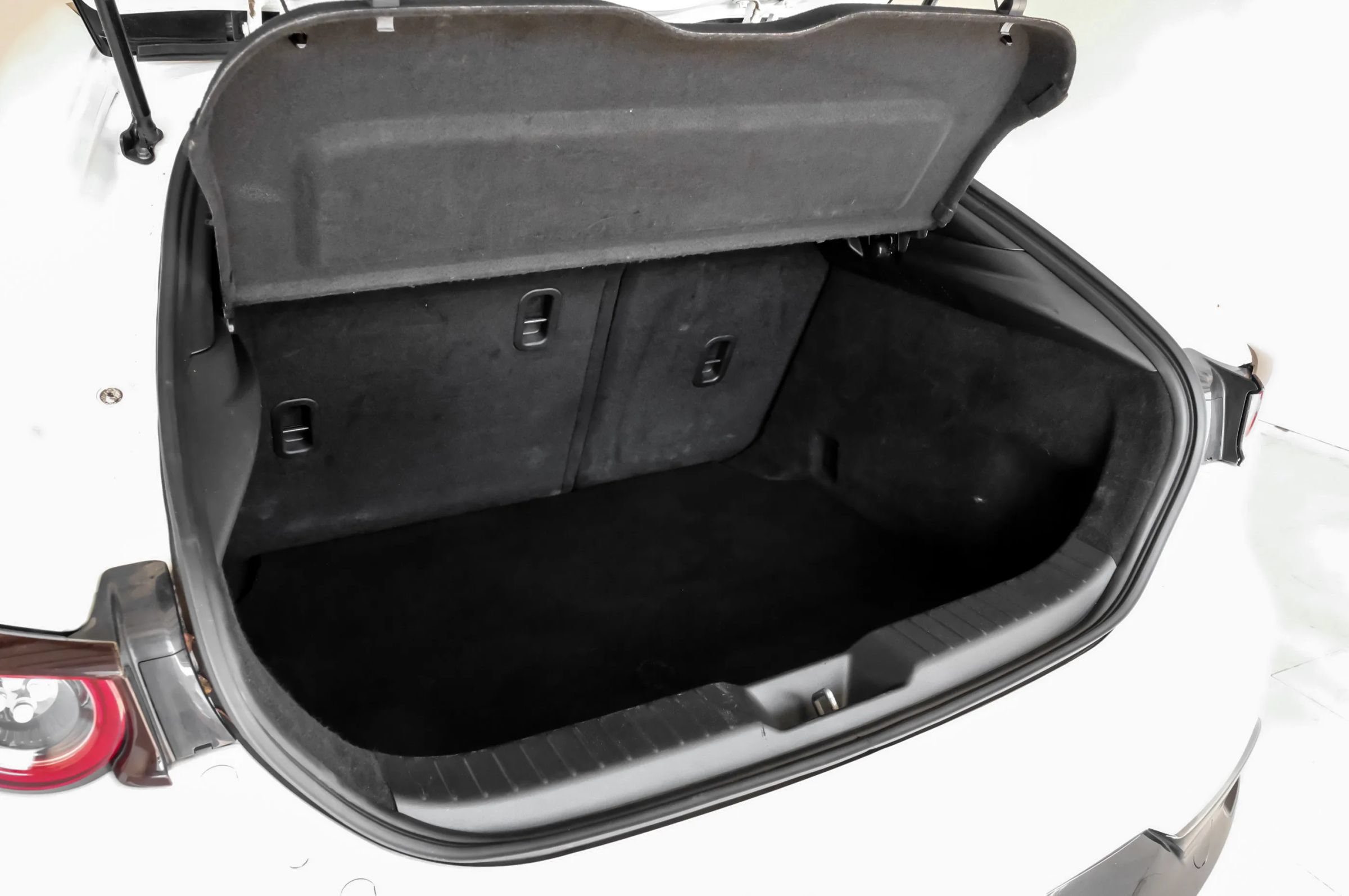 Used 2019 MAZDA MAZDA3 Hatchback w/ Preferred Package FWD image 53