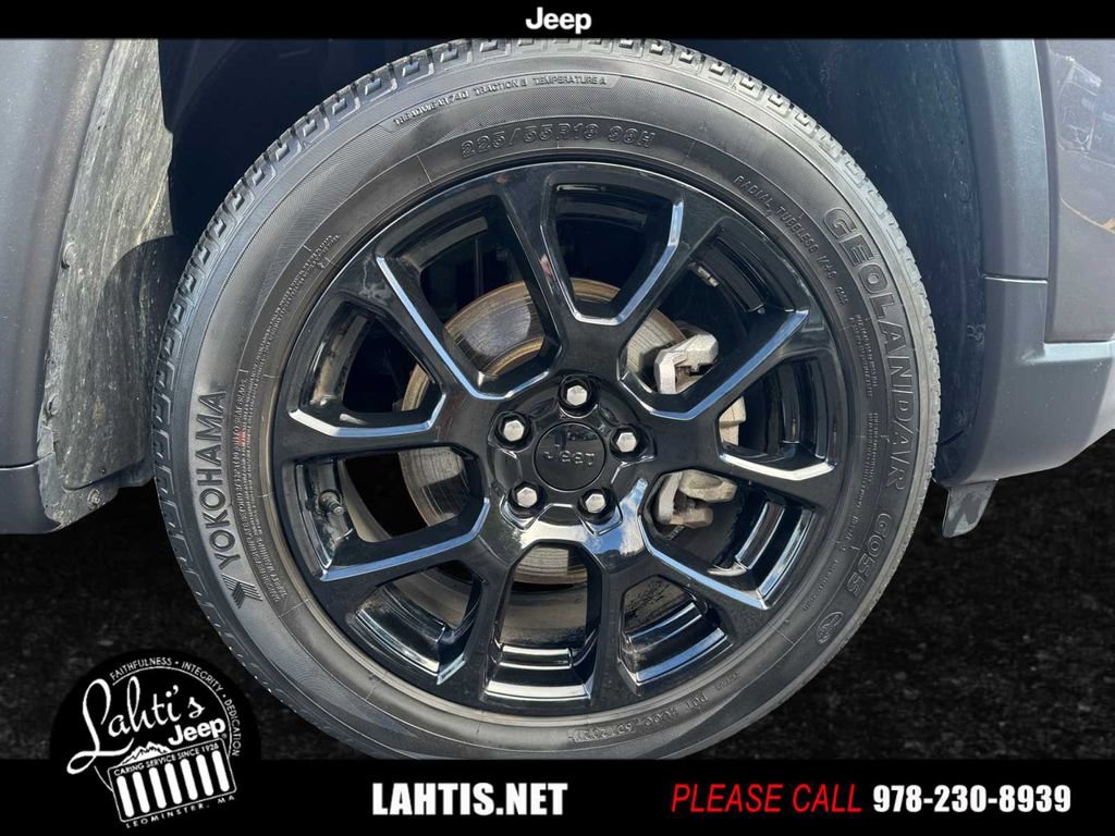 Certified 2022 Jeep Compass Altitude image 10