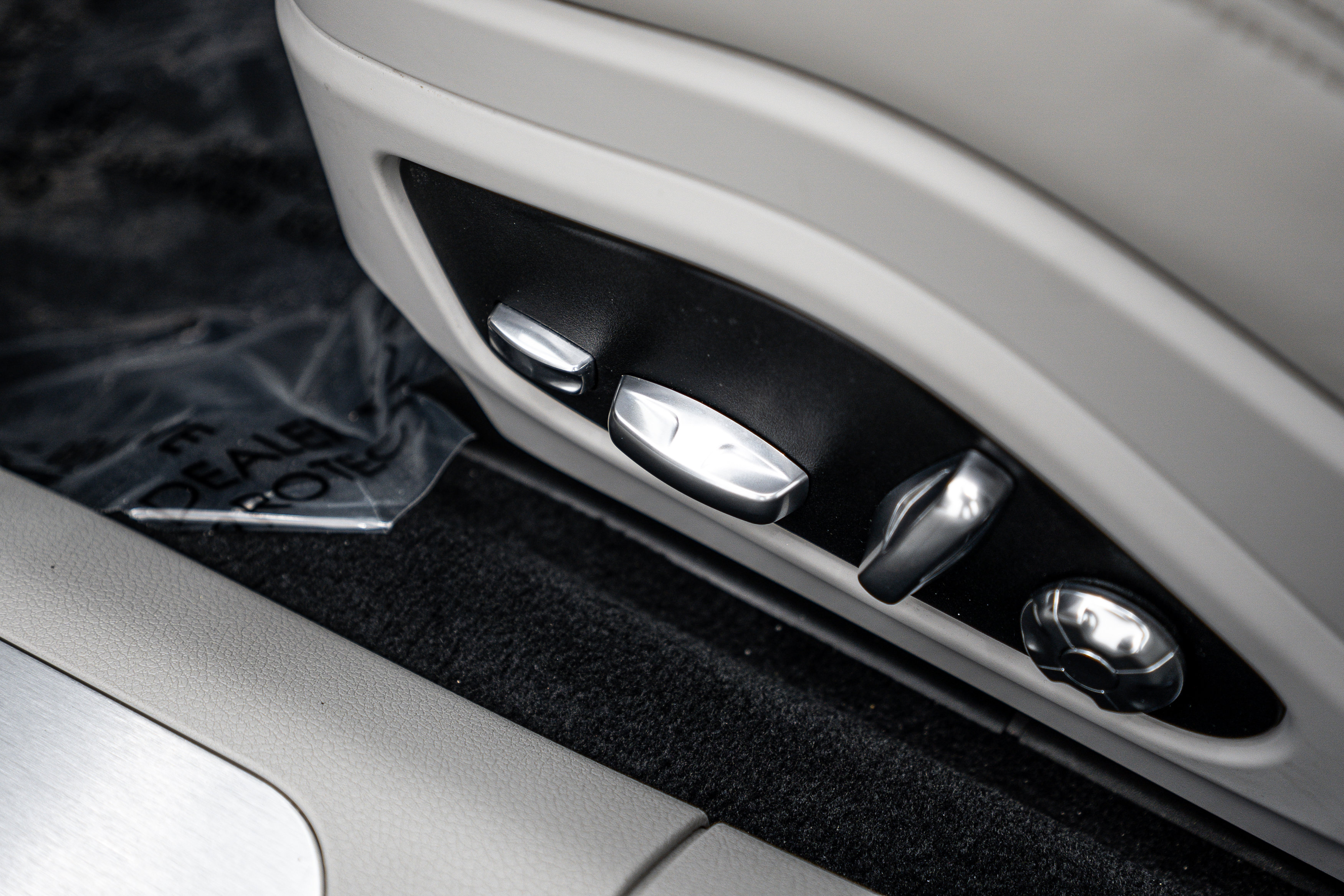 Certified 2017 Porsche Panamera image 20