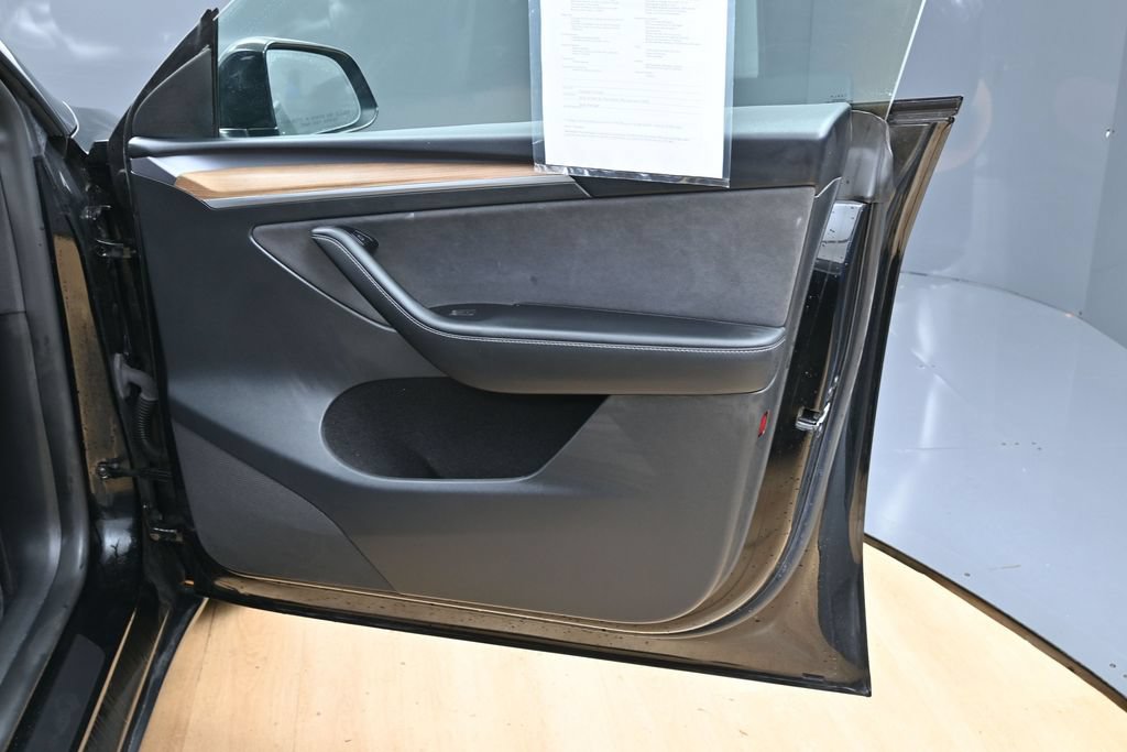 Used 2024 Tesla Model Y Performance AWD/4WD image 38